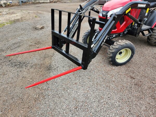 sm Yanmar QA Forks Yanmar Tractor Bale Spear 1